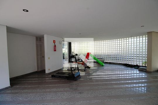 Área comum de apartamento à venda com 3 quartos, 270m² em Vila Morumbi, São Paulo
