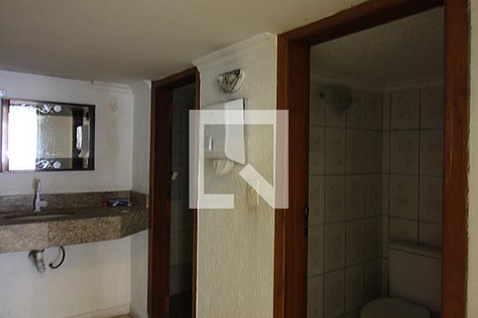 Banheiro Social de casa à venda com 2 quartos, 582m² em Jardim Olavo Bilac, São Bernardo do Campo