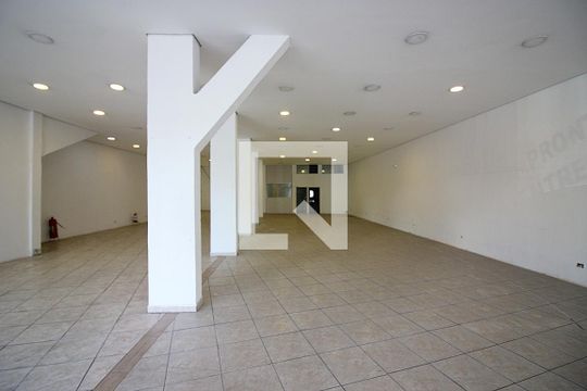 Sala 1 de casa para alugar com 2 quartos, 582m² em Jardim Olavo Bilac, São Bernardo do Campo
