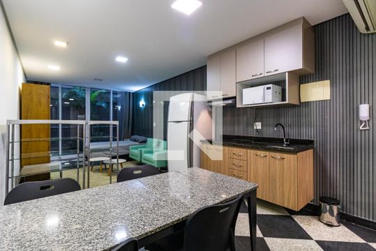 Kitnet/Studio para alugar com 0 quarto, 38m² em Cambuci, São Paulo