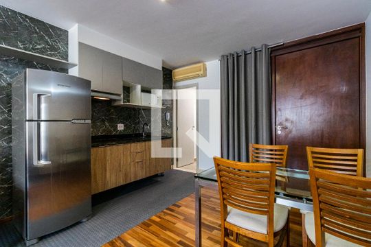 Studio de kitnet/studio para alugar com 0 quarto, 38m² em Cambuci, São Paulo
