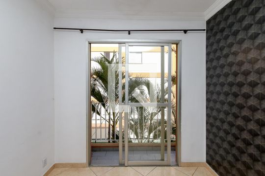 Sala de apartamento à venda com 2 quartos, 58m² em Jardim Mirante, São Paulo