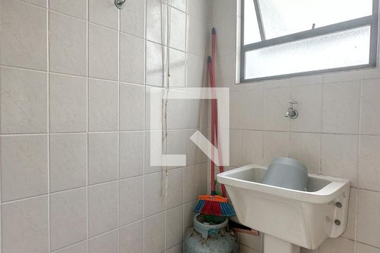 Área de Serviço de apartamento para alugar com 2 quartos, 70m² em Loteamento Joao Batista Juliao, Guarujá
