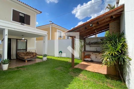Churrasqueira de casa de condomínio à venda com 3 quartos, 165m² em Tamboré, Santana de Parnaíba