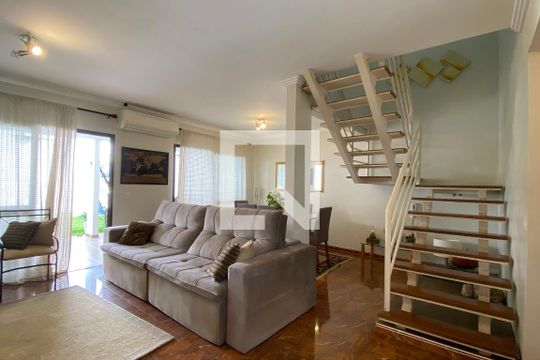 Casa de Condomínio à venda com 3 quartos, 165m² em Tamboré, Santana de Parnaíba