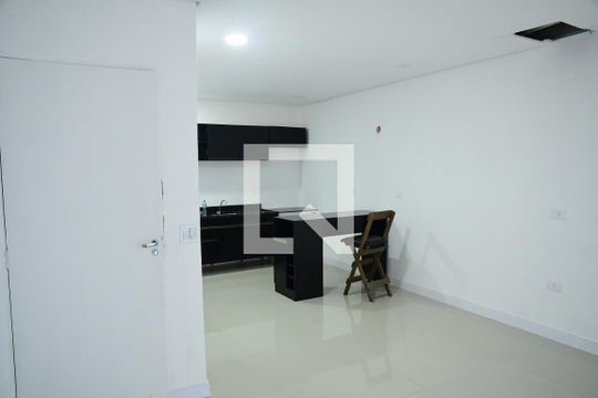 Sala/Cozinha de casa de condomínio para alugar com 3 quartos, 136m² em Chácara Canta Galo, Cotia