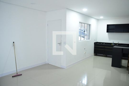 Sala/Cozinha de casa de condomínio para alugar com 3 quartos, 136m² em Chácara Canta Galo, Cotia