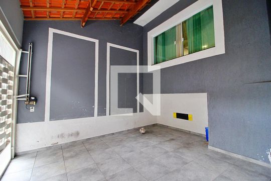Garagem de casa à venda com 2 quartos, 130m² em Parque Novo Oratório, Santo André