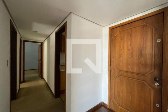 Corredor de apartamento à venda com 2 quartos, 79m² em Centro, Novo Hamburgo