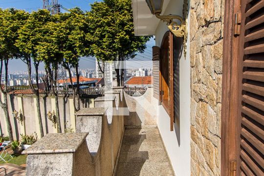 Varanda da Suíte 1 de casa à venda com 4 quartos, 500m² em Vila Paiva, São Paulo