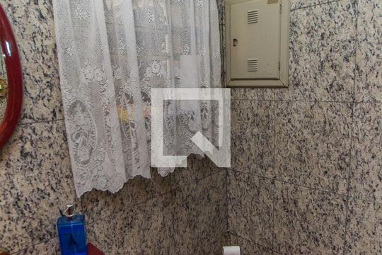 Lavabo   de casa à venda com 4 quartos, 500m² em Vila Paiva, São Paulo