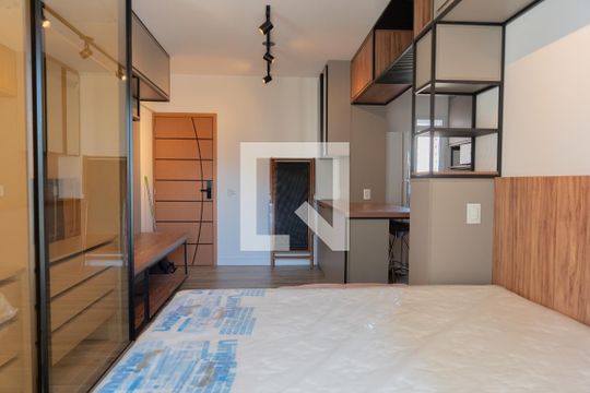 Quarto de apartamento para alugar com 1 quarto, 29m² em Jardim, Santo André