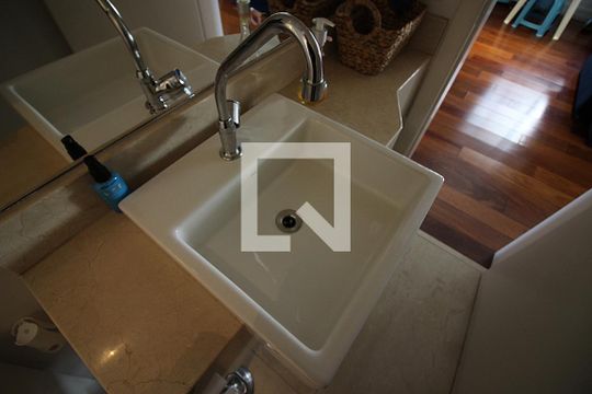 Lavabo de apartamento para alugar com 3 quartos, 128m² em Nova Petrópolis, São Bernardo do Campo