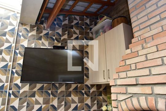 Quintal de casa para alugar com 3 quartos, 100m² em Campo Grande, São Paulo