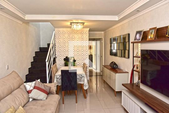 Casa para alugar com 3 quartos, 100m² em Campo Grande, São Paulo