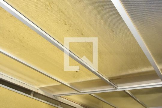Garagem de casa para alugar com 3 quartos, 100m² em Campo Grande, São Paulo
