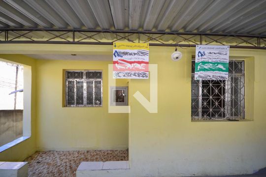 Garagem de casa para alugar com 1 quarto, 117m² em Chacrinha, Nova Iguaçu