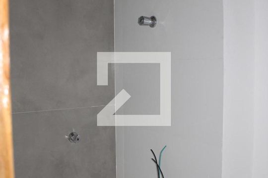 Banheiro de apartamento para alugar com 2 quartos, 40m² em Parque Artur Alvim, São Paulo