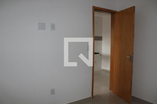 Quarto 1 de apartamento para alugar com 2 quartos, 40m² em Parque Artur Alvim, São Paulo
