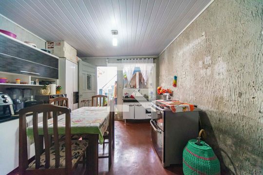 Cozinha  de casa à venda com 3 quartos, 400m² em Vila Guarará, Santo André
