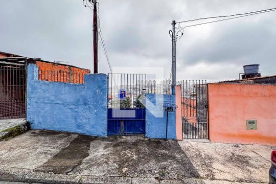 Fachada de casa à venda com 3 quartos, 400m² em Vila Guarará, Santo André