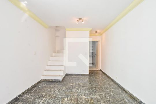 Sala  de casa à venda com 4 quartos, 120m² em Jardim Aeroporto, São Paulo