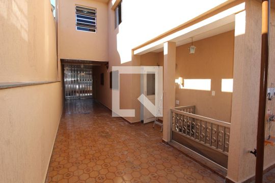 Garagem/Quintal de casa à venda com 4 quartos, 190m² em Vila Santa Clara, São Paulo