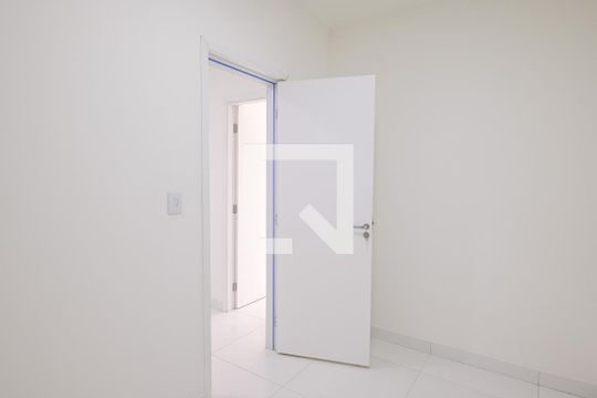 Quarto 2 de apartamento para alugar com 2 quartos, 49m² em Vila Vera, São Paulo