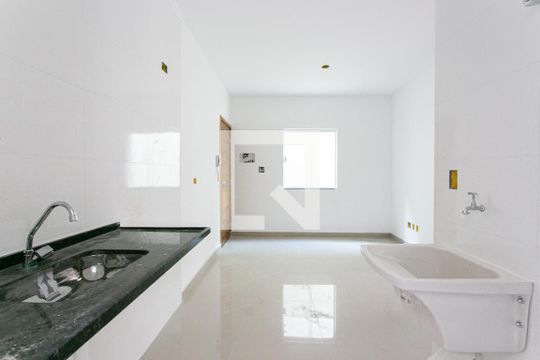 Cozinha e Área de Serviço de apartamento para alugar com 2 quartos, 40m² em Vila Beatriz, São Paulo