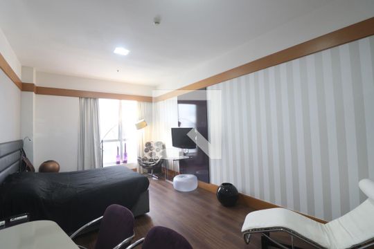 Quarto de kitnet/studio para alugar com 1 quarto, 38m² em Santana, São Paulo