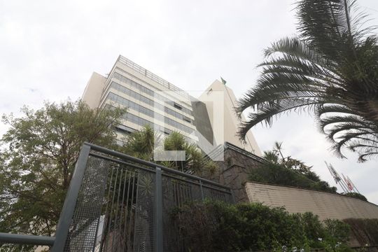 Fachada do prédio de kitnet/studio para alugar com 1 quarto, 38m² em Santana, São Paulo