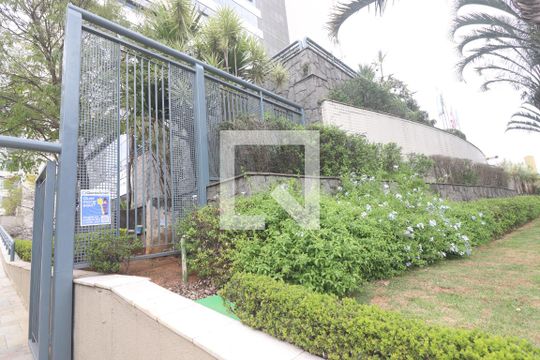 Fachada do condomínio de kitnet/studio para alugar com 1 quarto, 38m² em Santana, São Paulo