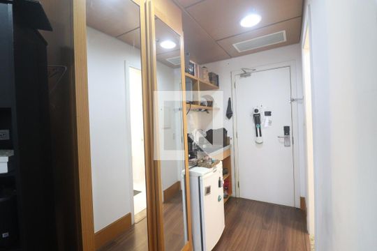 Cozinha de kitnet/studio para alugar com 1 quarto, 38m² em Santana, São Paulo