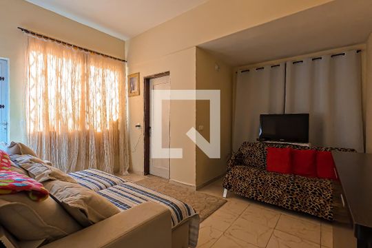 Sala de casa à venda com 3 quartos, 360m² em Vila Augusta, Guarulhos