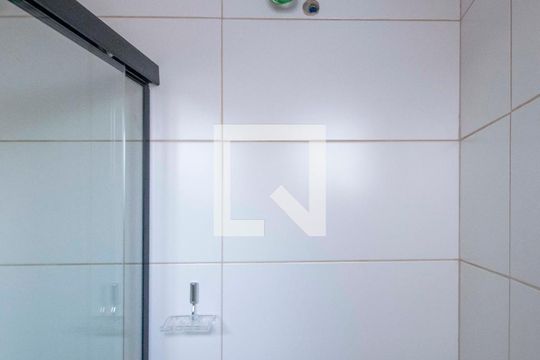 Banheiro de apartamento para alugar com 2 quartos, 70m² em Niterói, Canoas