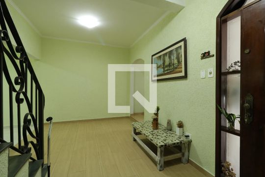 Sala de Entrada de casa à venda com 4 quartos, 249m² em Vila Gilda, Santo André