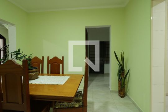 Copa de casa à venda com 4 quartos, 249m² em Vila Gilda, Santo André