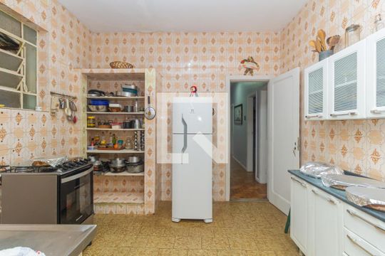 Cozinha de casa à venda com 4 quartos, 420m² em Santa Efigênia, Belo Horizonte