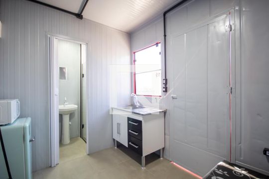 Kitnet/Studio para alugar com 1 quarto, 10m² em Vila Osasco, Osasco
