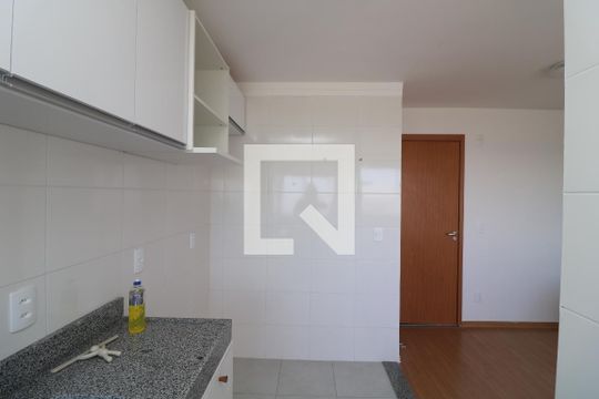 Cozinha de apartamento à venda com 2 quartos, 43m² em Cidade São Mateus, São Paulo