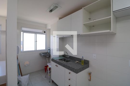 Cozinha de apartamento à venda com 2 quartos, 43m² em Cidade São Mateus, São Paulo