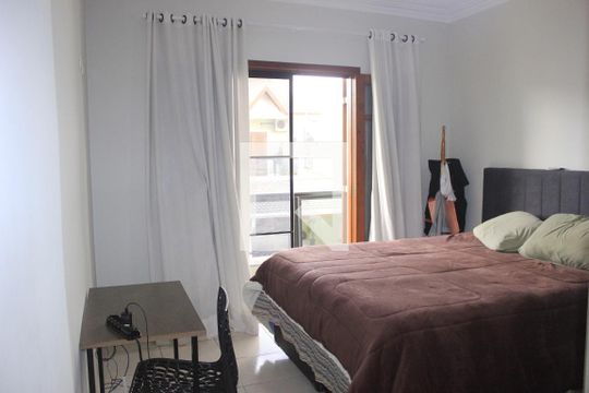 1º Suíte de casa de condomínio à venda com 3 quartos, 130m² em Vila Augusta, Guarulhos