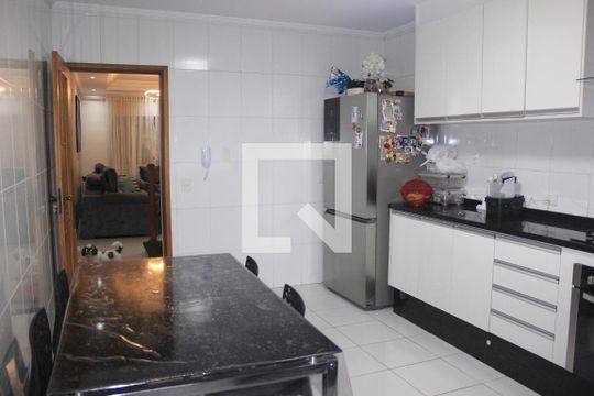 Cozinha de casa de condomínio à venda com 3 quartos, 130m² em Vila Augusta, Guarulhos
