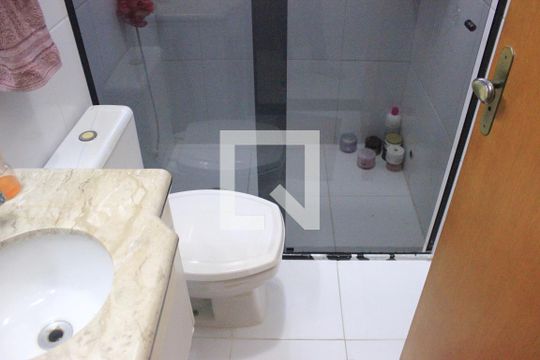 Banheiro da Suíte 3 de casa de condomínio à venda com 3 quartos, 130m² em Vila Augusta, Guarulhos