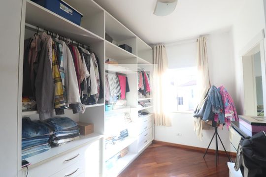 Closet de casa à venda com 2 quartos, 150m² em Jardim São Paulo, São Paulo