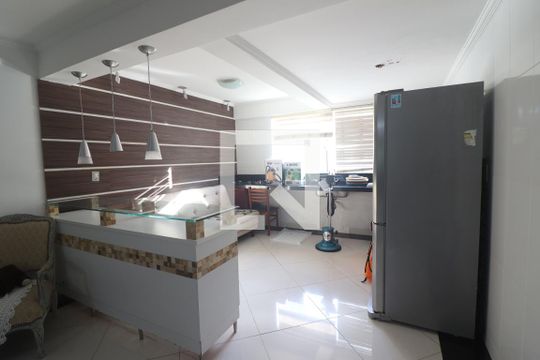 Cozinha  de casa à venda com 2 quartos, 150m² em Jardim São Paulo, São Paulo
