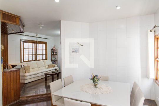 Sala de Estar de casa para alugar com 4 quartos, 250m² em Conceição, Diadema