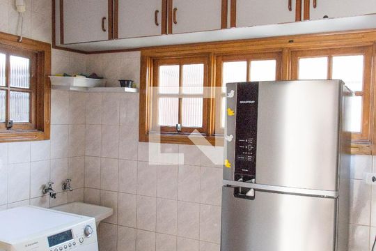 Área de Serviço de casa para alugar com 4 quartos, 250m² em Conceição, Diadema