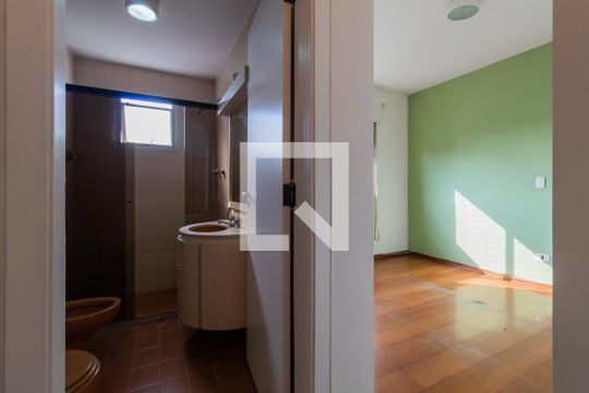 Suíte 1 de apartamento à venda com 3 quartos, 200m² em Real Parque, São Paulo