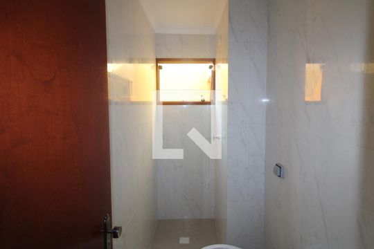 Banheiro de casa de condomínio para alugar com 3 quartos, 130m² em Vila Santos, São Paulo